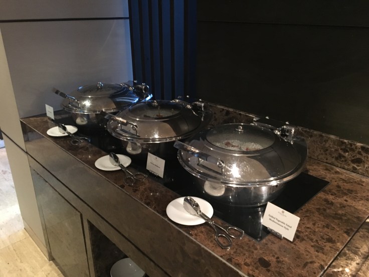 bangkok okura prestige club lounge spread