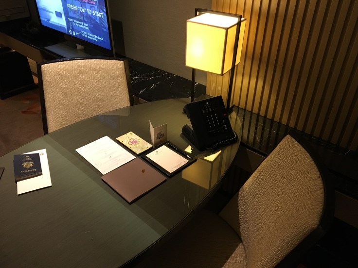 bangkok okura prestige desk 2