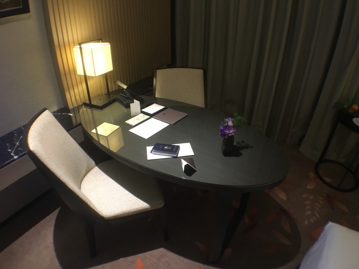 bangkok okura prestige desk