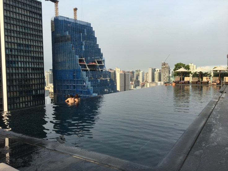 bangkok okura prestige pool area