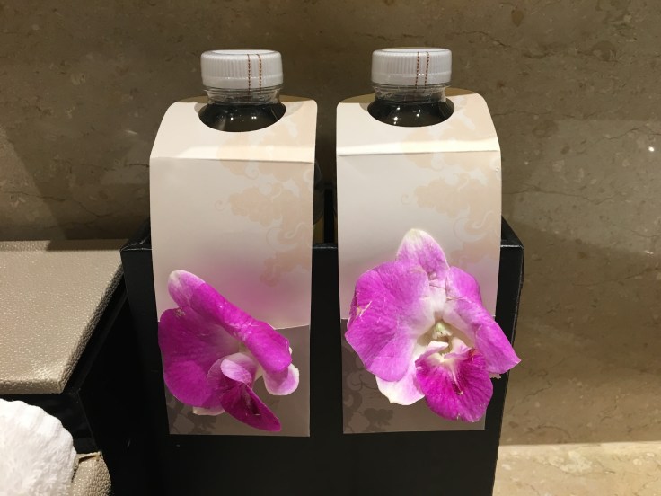 bangkok okura prestige water orchids.jpg