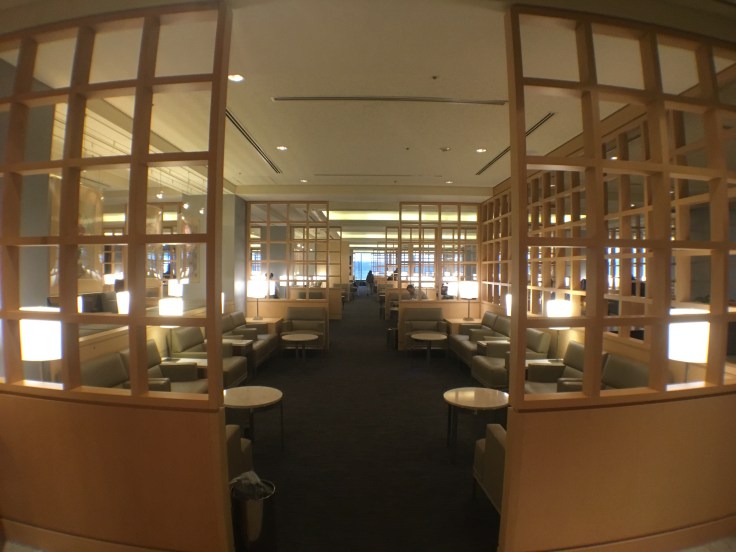 united club tokyo narita lounge dividers