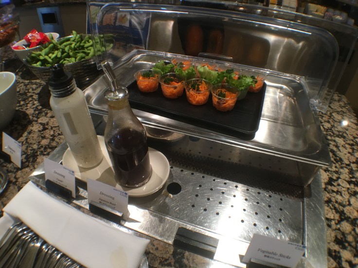 united club tokyo narita western salad