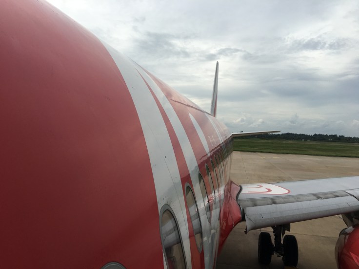 airasia boarding plane view from wing