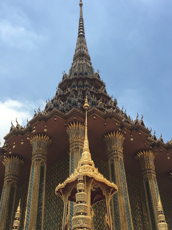 bangkok tour royal palace golden stupa