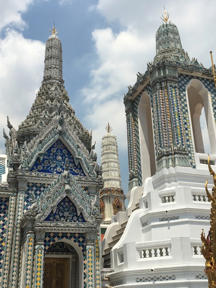 bangkok tour royal palace mosaic stupa