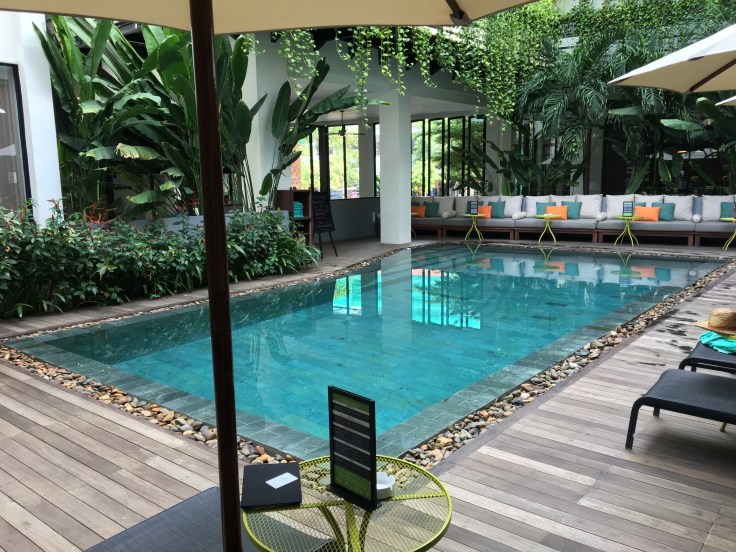 aviary hotel pool deck