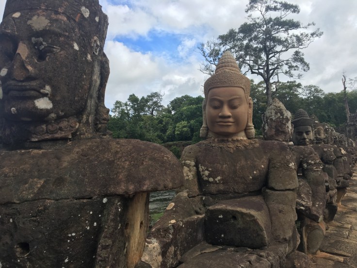 siem reap angkor wat bayon temple bridge