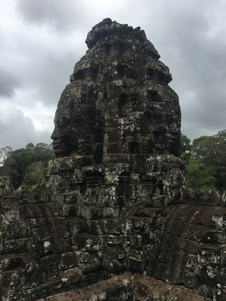 siem reap angkor wat bayon temple stupa