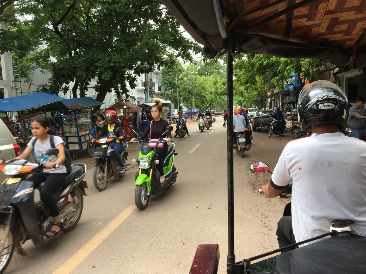 siem reap town rush hour tuk tuk