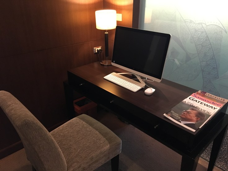 thai royal first lounge living room computer