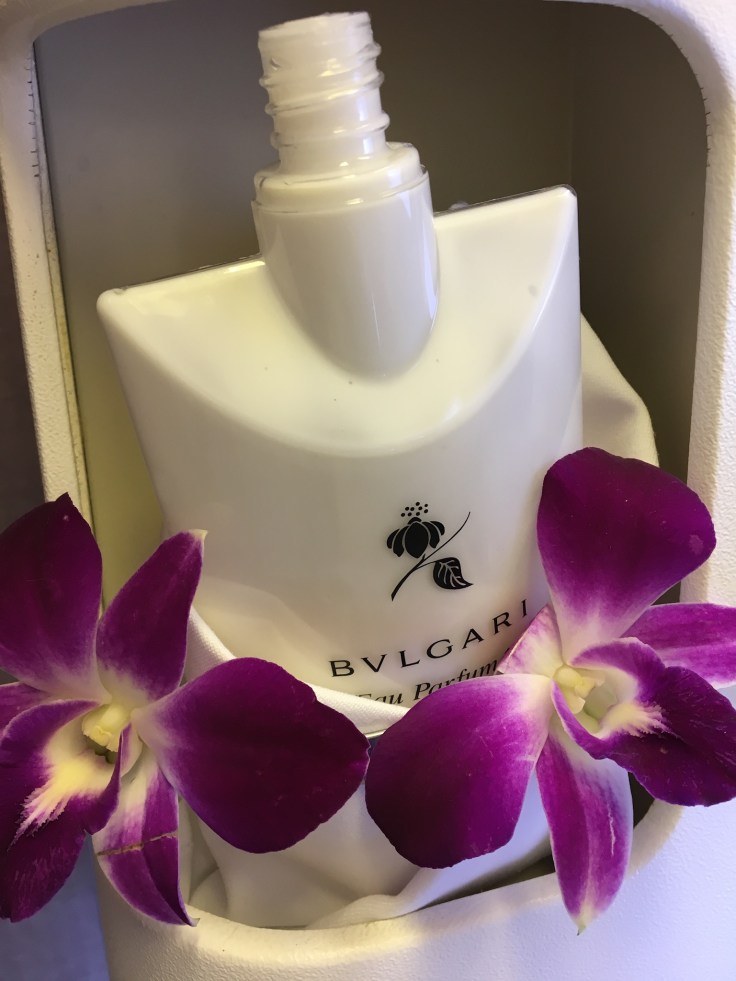 thai royal silk bathroom bulgari