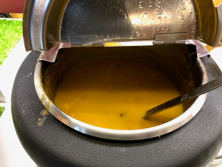 air france business salon cdg dining spread 8