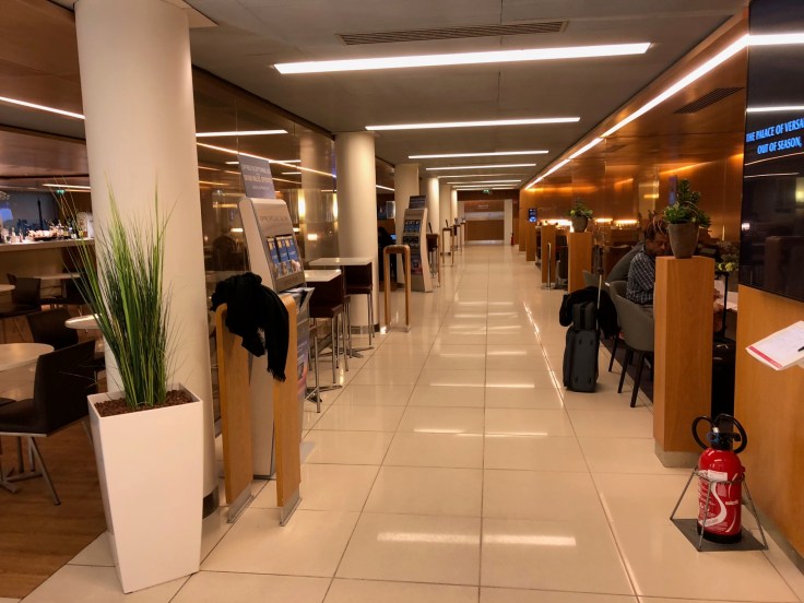 air france business salon cdg first view 1