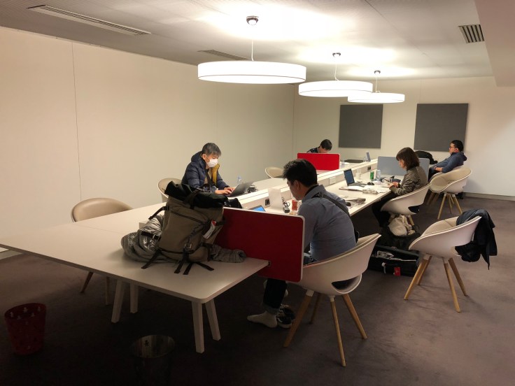 air france business salon cdg interior side seating area 3