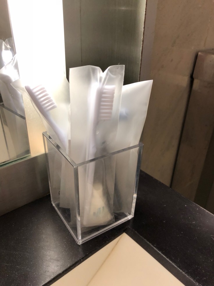 air france business salon cdg shower amentities