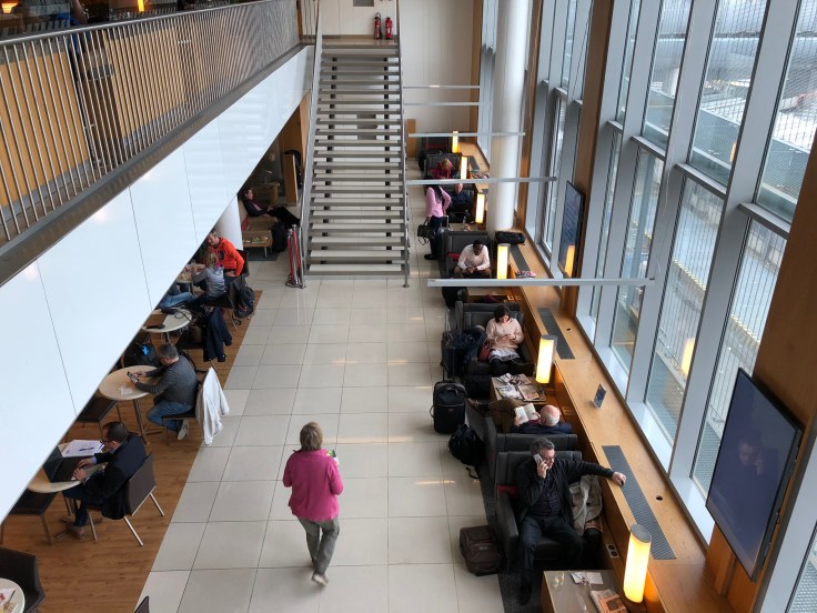 air france business salon cdg upstairs interior view