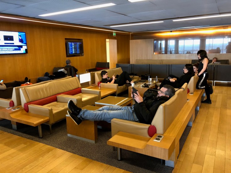 air france business salon cdg upstairs seating area 1