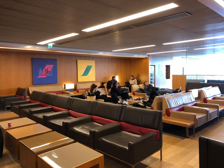 air france business salon cdg upstairs seating area 3