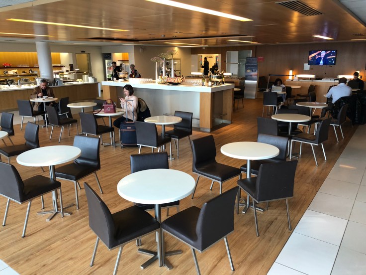 air france business salon cdg window side seating area 1