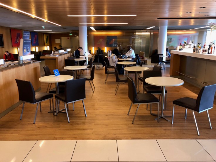 air france business salon cdg window side seating area 2