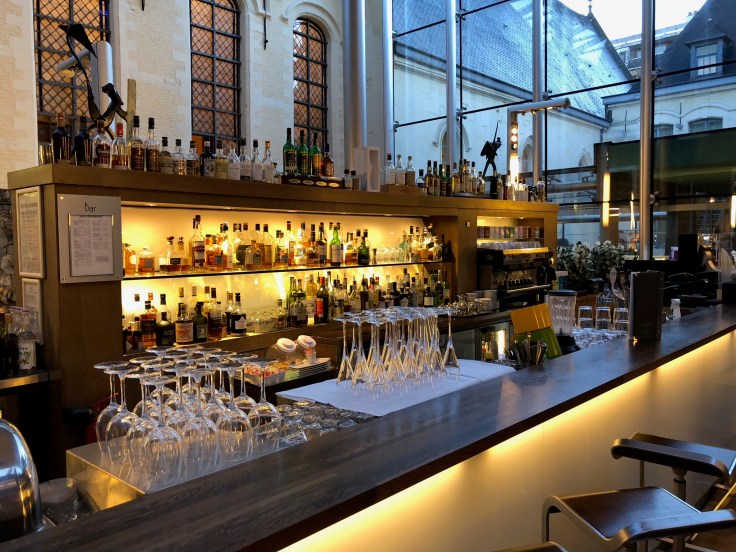 l'hermitage gantois lille public atrium bar