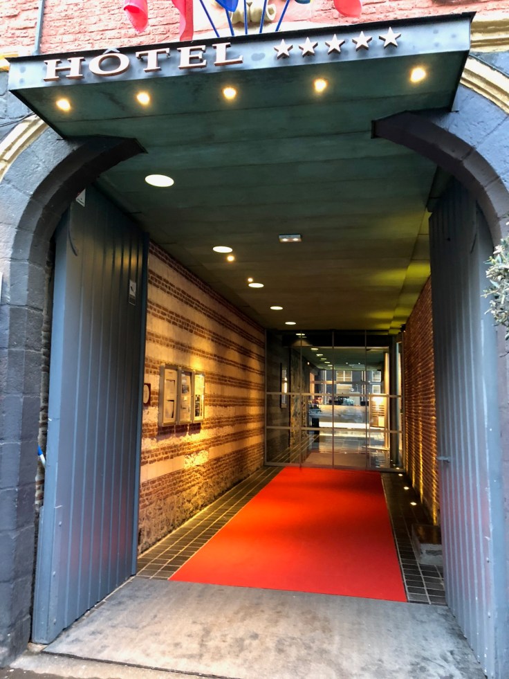 l'hermitage gantois lille public entrance red carpet