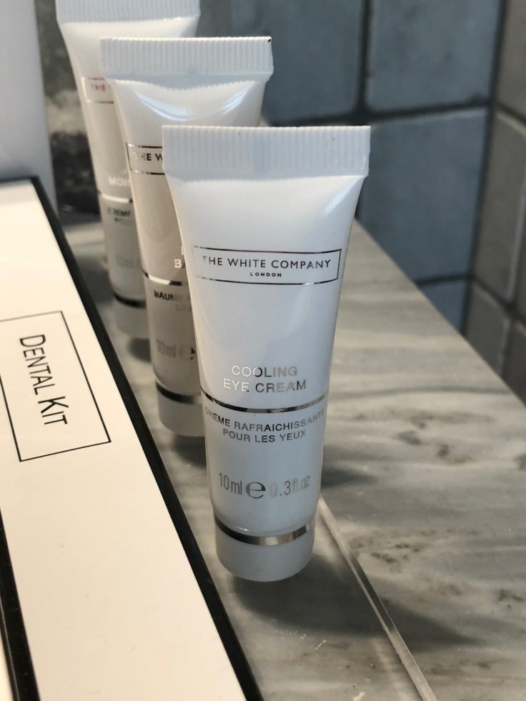 l'hermitage gantois lille room bathroom cream