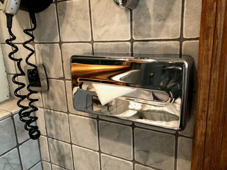 l'hermitage gantois lille room bathroom tissues