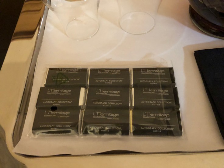 l'hermitage gantois lille room welcome amentity chocolate