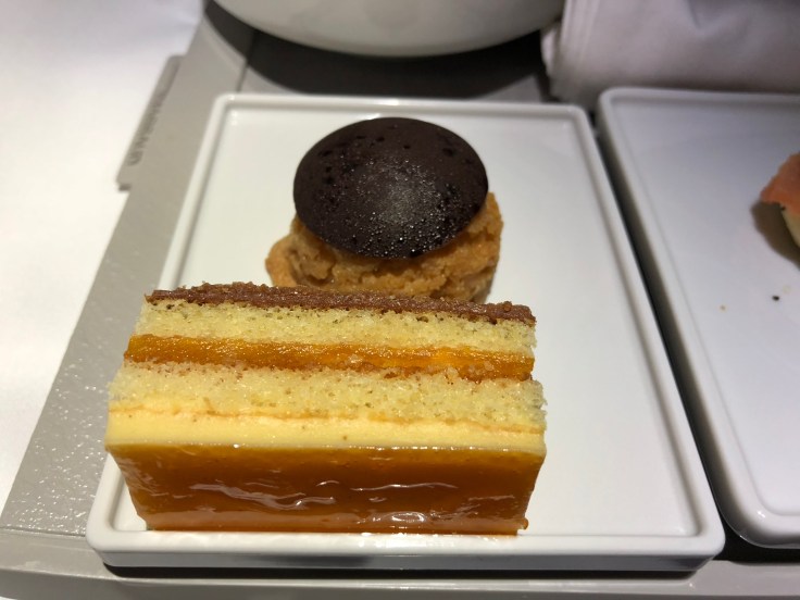 air france business dining arrival sweets