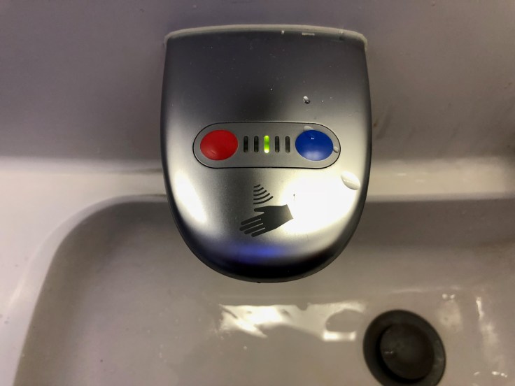 air france business hard bathroom automatic faucet