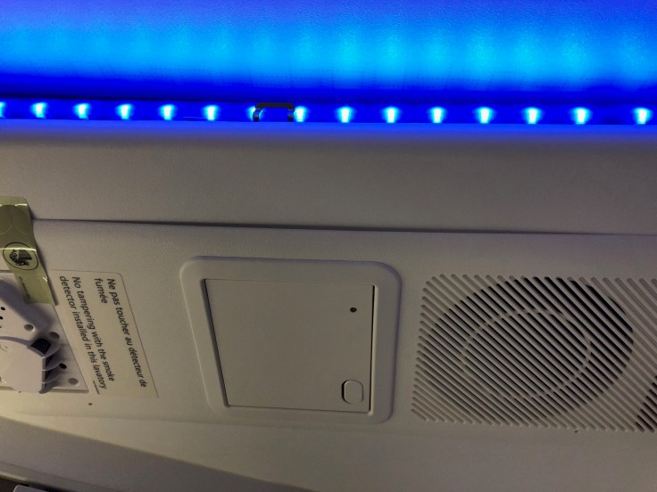 air france business hard bathroom mood lighting