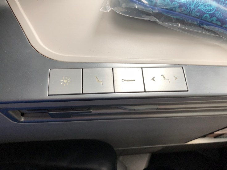 air france business hard seat controls