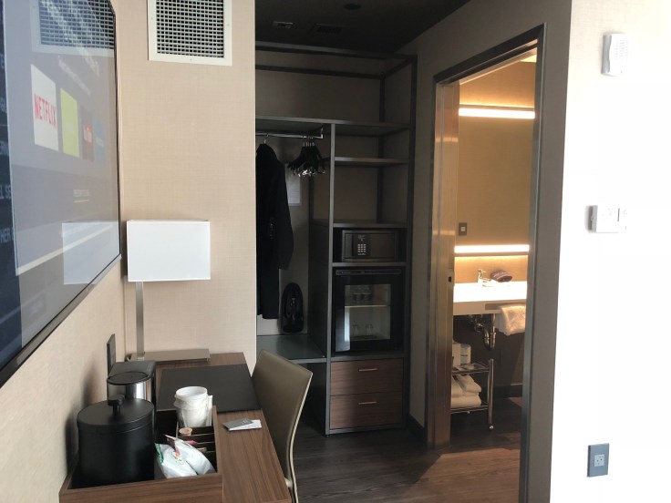 ac hotel new york times square 1st view room 2