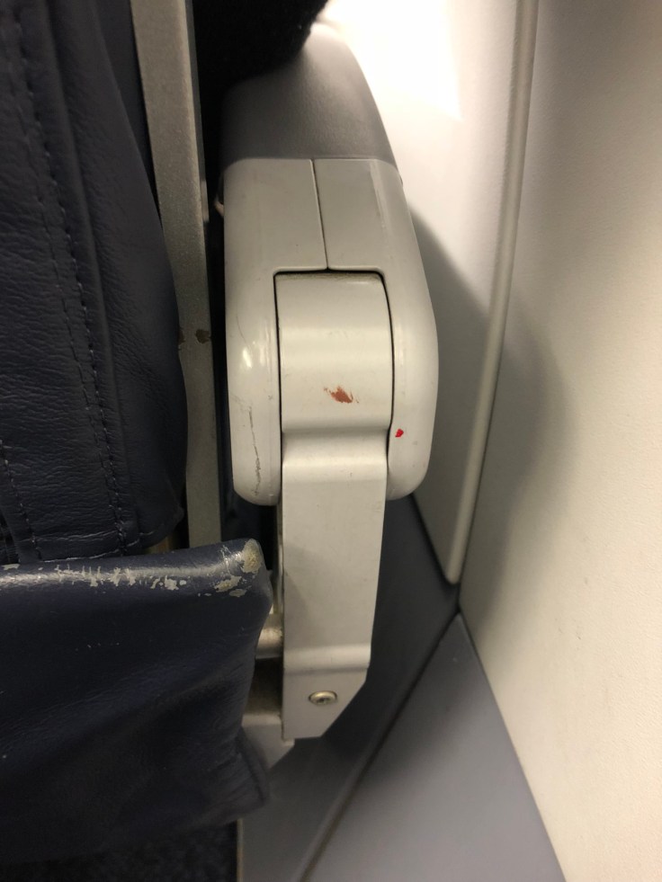 spirit airlines hard armrest dirty