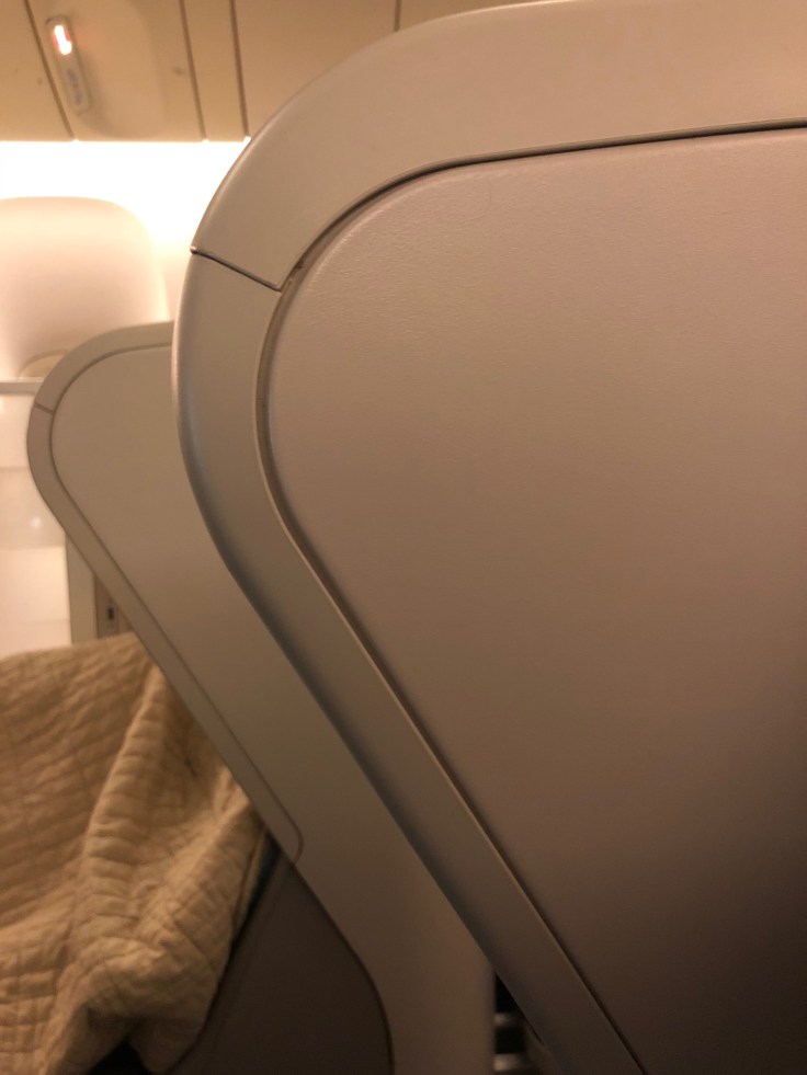 british airways club world hard seat outer privacy shield