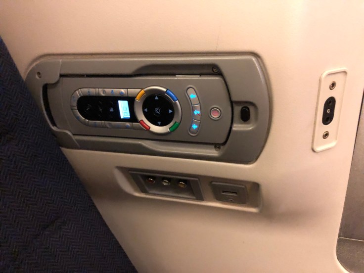british airways club world hard seat side column entertainment controls