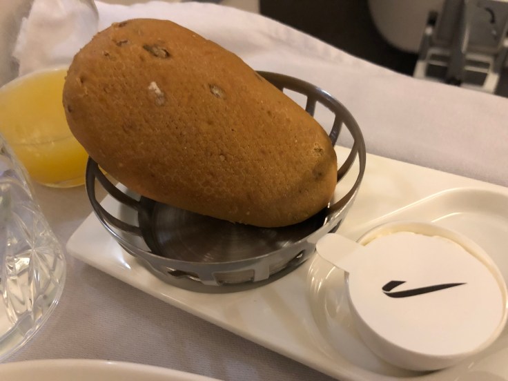 british airways club world soft meal tray 1 warm roll