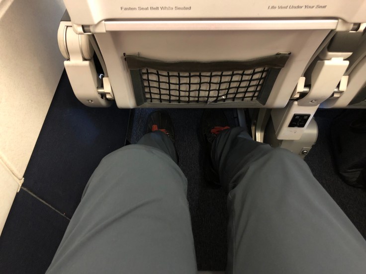 10 commandments 2019 2 united airlines domestic economy hard seat legroom