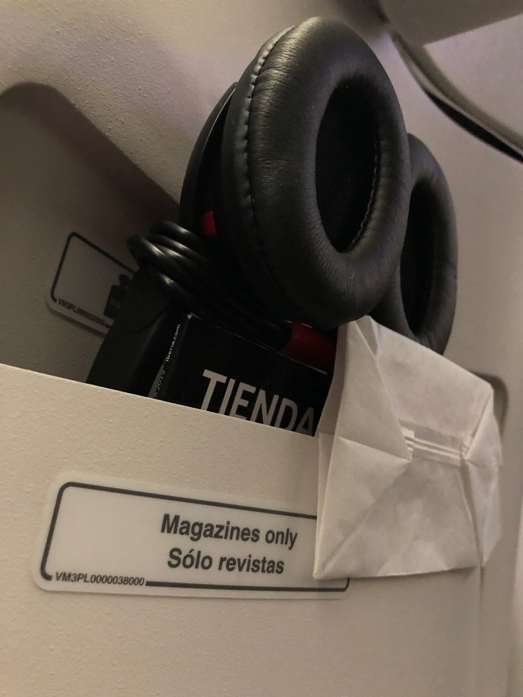 2019 iberia premium economy 03 literature pocket storage