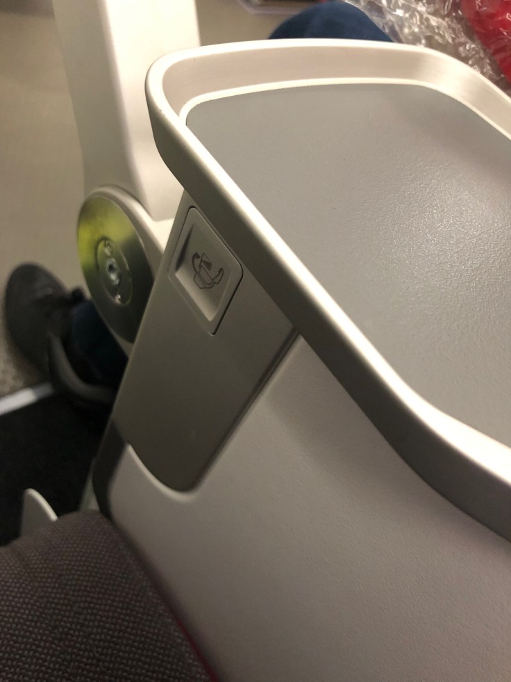 2019 iberia premium economy 03 seat column controls right