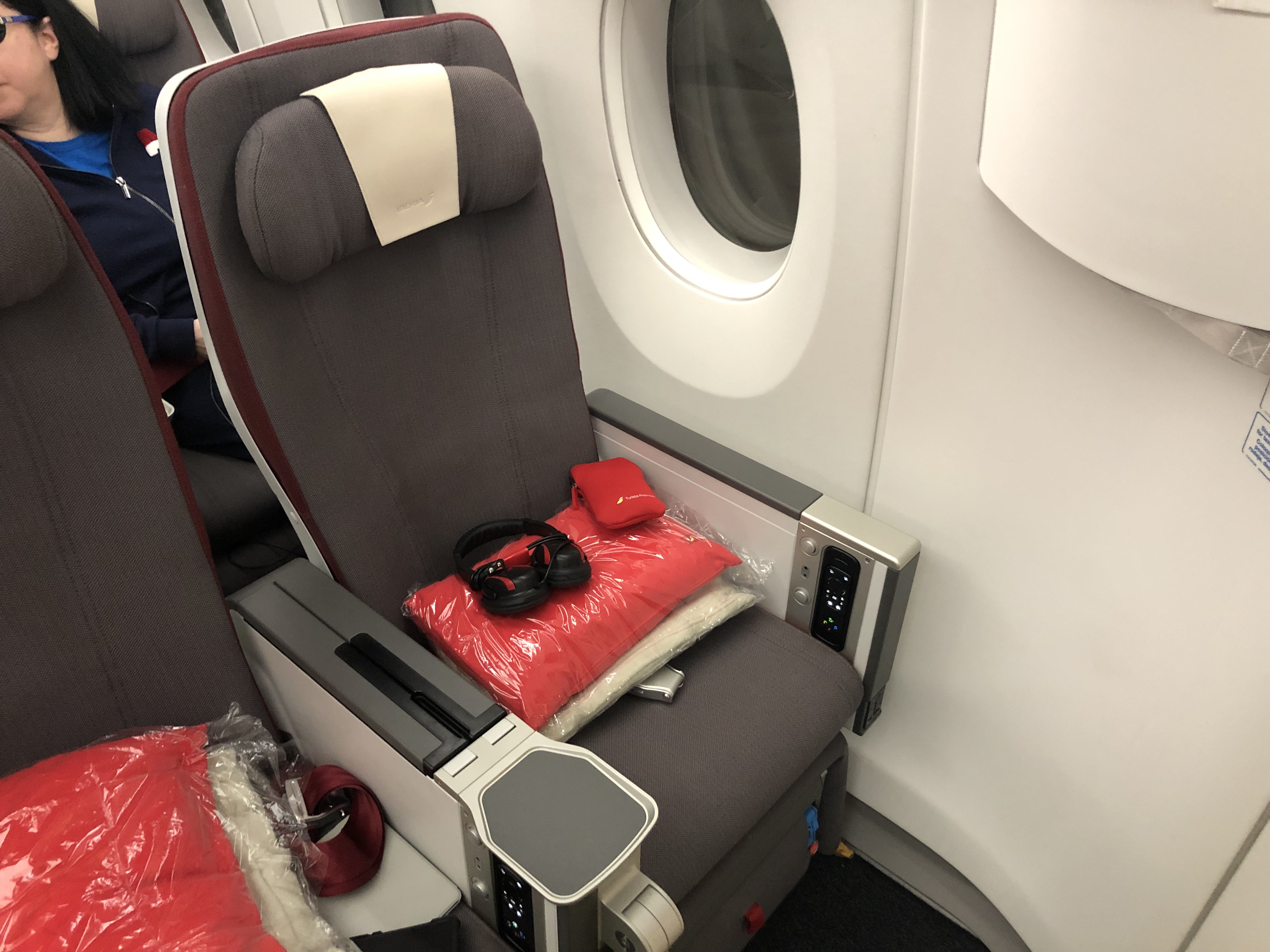 2019 iberia premium economy 03 seat first view