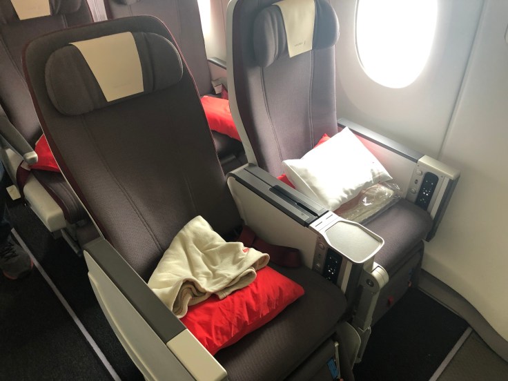 2019 iberia premium economy 03 seat recline