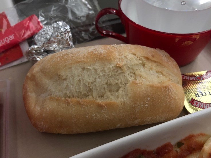 2019 iberia premium economy 06 01 dinner roll