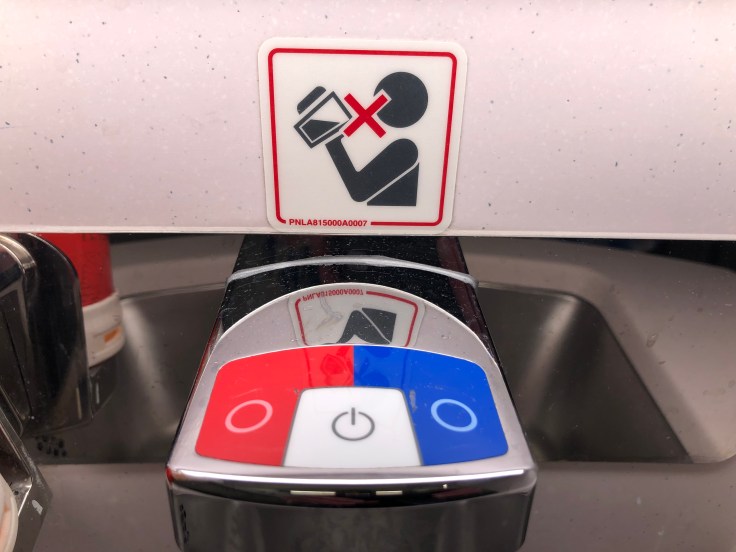 2019 iberia premium economy 07 lavatory friendly reminder