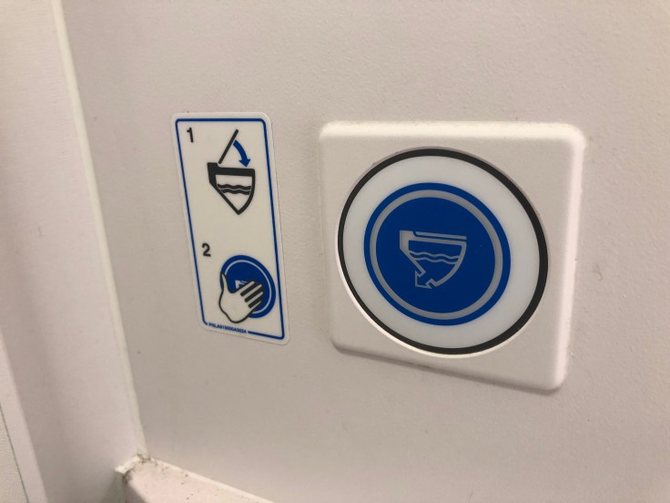 2019 iberia premium economy 07 lavatory hand sensors