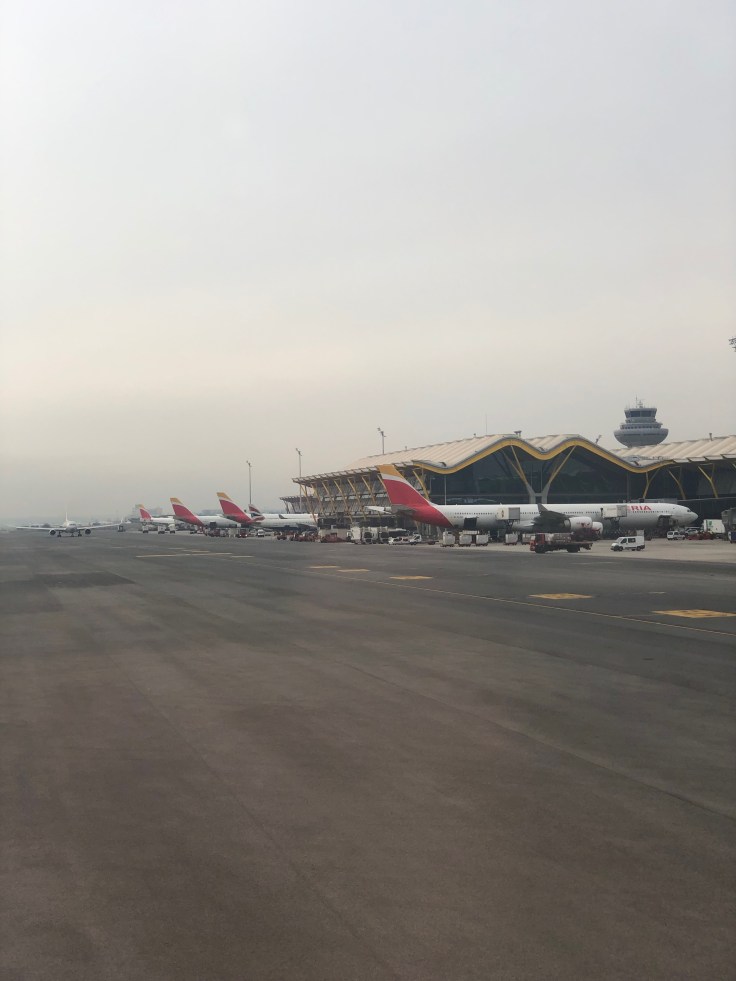2019 iberia premium economy 08 turning in to the gate