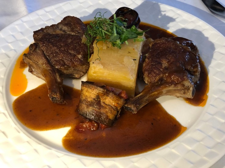 14 Cathay is Overrated Qatar Airways Meal Service