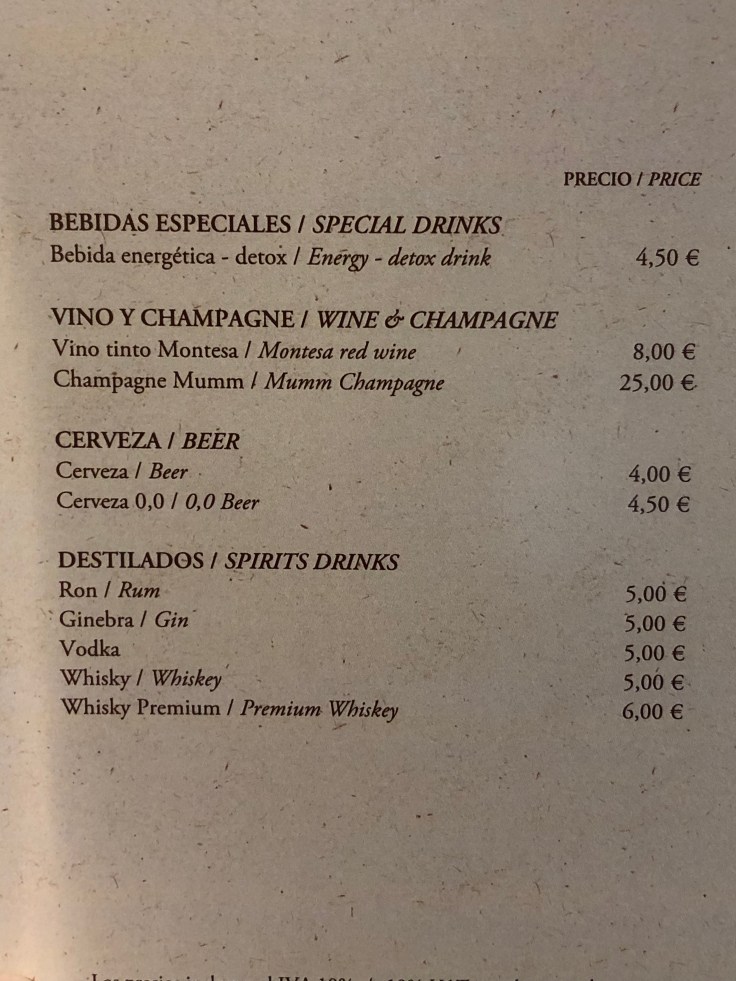 2019 hilton doubletree madrid 04 minibar menu 03